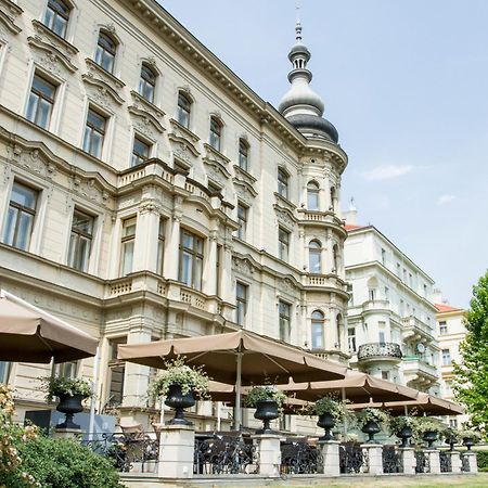 Le Palais Art Hotel Praga Exterior foto