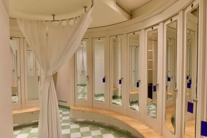 Le Palais Art Hotel Praga Exterior foto The changing rooms at the London Aquatics Centre